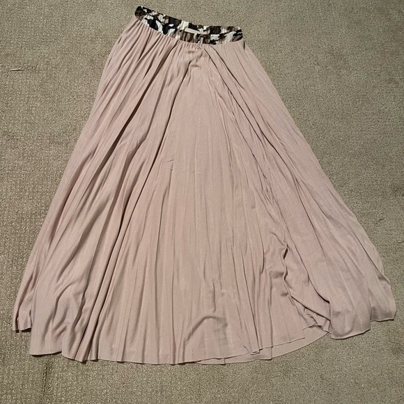 Loyd ford pale pink pleated skirt - Picture 2 of 7